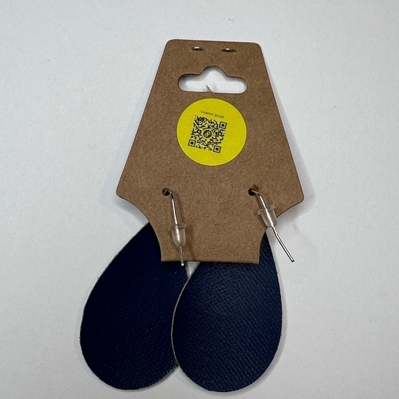 Cork earrings handmade teardrop - Picture 3 of 4